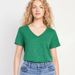 EUC Old Navy EveryWear V-Neck T-Shirt